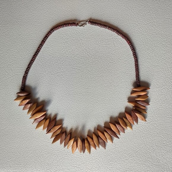 Vintage authentic exotic wood necklace - Picture 3 of 3